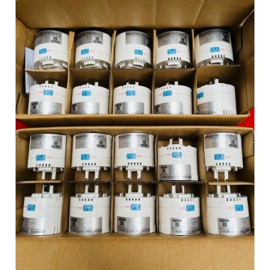 Thiết bị biến đổi điện áp 220V sang 100V Vitenda 100VA - CHÍNH HÃNG, giá 192.000 VND