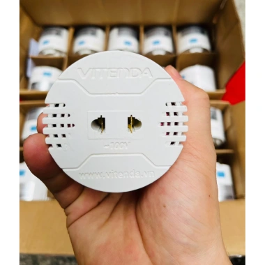 Thiết bị biến đổi điện áp 220V sang 100V Vitenda 100VA - CHÍNH HÃNG, giá 192.000 VND 4 Thiết bị biến đổi điện áp 220V sang 100V Vitenda 100VA - CHÍNH HÃNG, giá 192.000 VND 4