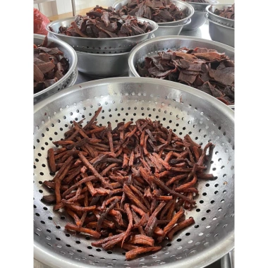 Thịt bò khô que ướt cháy tỏi phố cổ 200g-500g - Không chất bảo quản, giá ưu đãi 75.000 VND