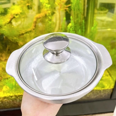 Thố gang nắp kính kho quẹt, kho cá, nấu cơm niêu – Tiện lợi, đẹp mắt, ngon miệng, 169.000đ