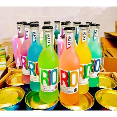 Thùng 24 chai Rio Cocktail Mix 5 vị 275ml: Nước trái cây lên men, giảm giá 20% chỉ 1.390.000 VNĐ