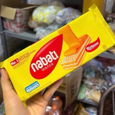 Thùng 24 gói Nabati 110g Vị Socola và Phomai - Bánh xốp thơm ngon, giá 261.210₫
