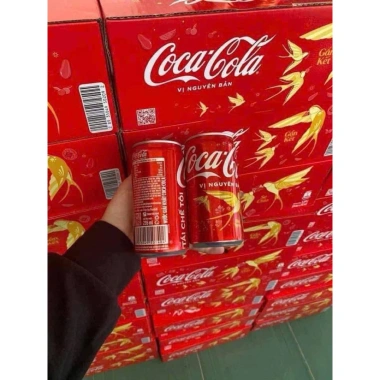 Thùng 24 lon Coca Cola Nước Ngọt Tết 2.026 - Giá chỉ 66.000đ, giảm từ 79.200đ, giao nhanh