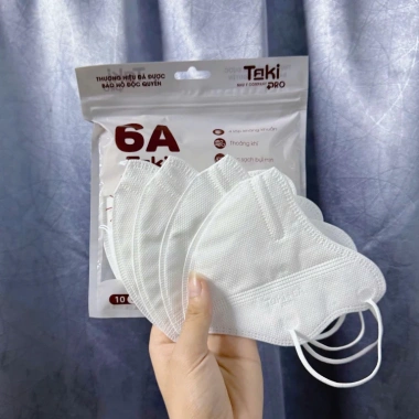 Thùng 300 chiếc Khẩu trang 6a Taki 4 lớp kháng khuẩn, dày dặn, chống UV, che kín mặt - Giá chỉ 69.000 7