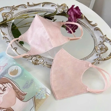 Thùng 300 khẩu trang 6D màu pastel 4 lớp kháng khuẩn, chống bụi, che kín Giá chỉ 89.000đ 2
