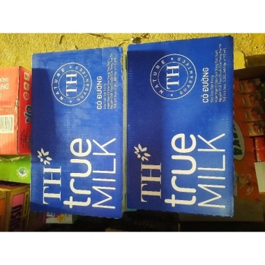 Thùng 48 hộp sữa tươi tiệt trùng TH TRUE MILK có đường 110ml Giá 350.000 VNĐ