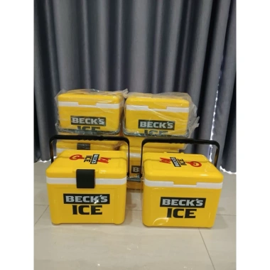 Thùng đá mini 8L giữ nhiệt, thiết kế giau màu ngẫu nhiên - Giá chỉ 119.000₫ 9 Thùng đá mini 8L giữ nhiệt, thiết kế giau màu ngẫu nhiên - Giá chỉ 119.000₫ 9