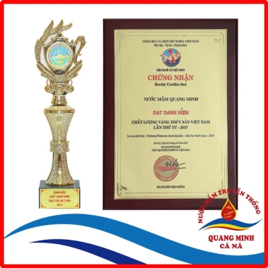 Thùng Nước mắm Quang Mình 45 6 chai 500ml thơm ngon tinh khiết nguyên chất giảm còn 349.000 VND 7