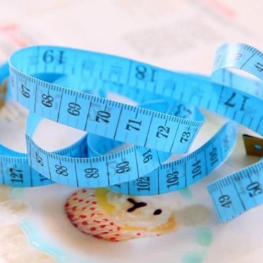 Thước dây thợ may váy áo dài cách tân truyền thống 150cm - Giá chỉ 5.250đ