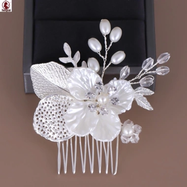 Tiara cô dâu handmade hợp kim giả ngọc trai họa tiết hoa trắng, chỉ 56.160₫