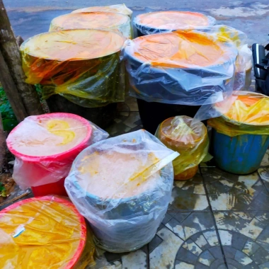 Tinh bột nghệ nguyên chất Tây Bắc thủ công Vàng uống trộn mật ong chỉ 180.000₫