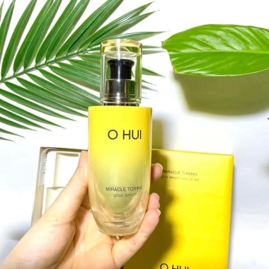 Tinh chất dưỡng trắng da căng mướt Ohui Miracle Toning Flow Serum - Giá ưu đãi 1,300,000 VND