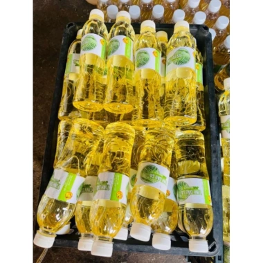 Tinh dầu sả nguyên chất Java Mường tè Lai Châu - Hương thơm tự nhiên 295.000 VND Tinh dầu sả nguyên chất Java Mường tè Lai Châu - Hương thơm tự nhiên 295.000 VND