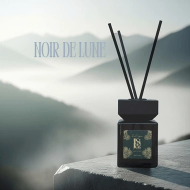 Tinh Dầu Thơm Phòng LA SENZE Noir de Lune 100ml - Hương Sang Trọng, Giá 265k