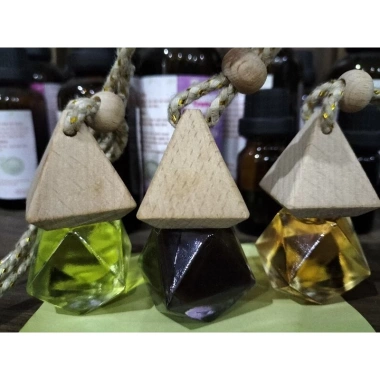 Tinh Dầu Treo Xe Cà Phê Nguyên Chất 10ml: Hương Thơm Tự Nhiên, Giá 15.000₫