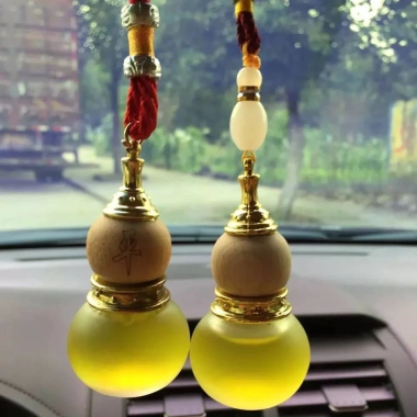Tinh Dầu Treo Xe Hơi Hồ Lô Khúe Tan - Hương Thơm Giảm Stress, Chống Say, Khử Mùi - 39.000đ