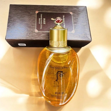 Toner Nước Hoa Hồng Whoo Vàng Essential 150ml - Dưỡng, Ngăn Lão Hóa, Giá 725.000₫ 3 Toner Nước Hoa Hồng Whoo Vàng Essential 150ml - Dưỡng, Ngăn Lão Hóa, Giá 725.000₫ 3