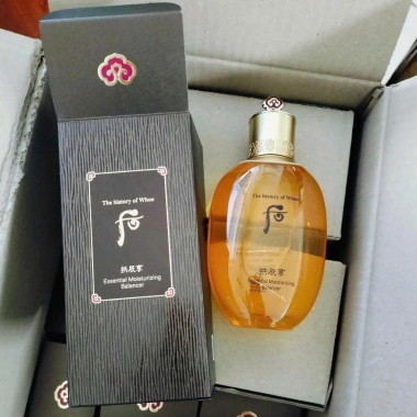 Toner Nước Hoa Hồng Whoo Vàng Essential 150ml - Dưỡng, Ngăn Lão Hóa, Giá 725.000₫ 4 Toner Nước Hoa Hồng Whoo Vàng Essential 150ml - Dưỡng, Ngăn Lão Hóa, Giá 725.000₫ 4