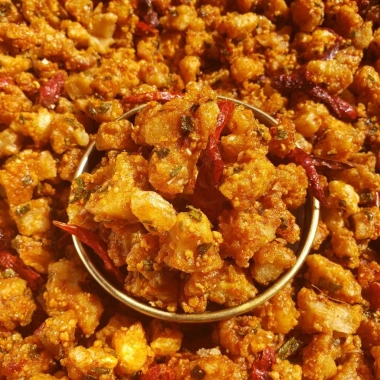 Tóp mỡ liền da chiên giòn sốt mắm hành 1kg Siêu ngon – Ăn vặt Sương Sương 3 Tóp mỡ liền da chiên giòn sốt mắm hành 1kg Siêu ngon – Ăn vặt Sương Sương 3