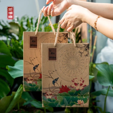 Trà Bát Vị An Nhiên - Hộp quà trà hoa 8 hộp, 40 gói, kèm túi giấy, 632.000 VND