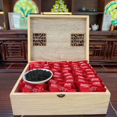 Trà Đinh Ngọc Thượng Phẩm Trà Xanh Thái Nguyên An Tâm Khang 500g Hộp Gỗ Quà Sang Trọng 6