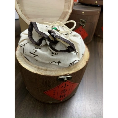Trà Phổ Nhĩ Quýt Tân Hội cao cấp - Thùng gỗ quà tặng doanh nghiệp, chỉ 480.000 VND