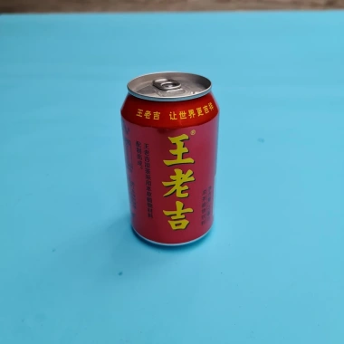 Trà sâm thảo mộc WangLaoJi 310ml - Đồ ăn vặt cô nương béo, giảm giá 25.000 VND, tăng sức đề kháng 2 Trà sâm thảo mộc WangLaoJi 310ml - Đồ ăn vặt cô nương béo, giảm giá 25.000 VND, tăng sức đề kháng 2