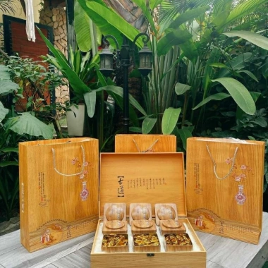Trà Thiết Quan Âm Thượng 450g hộp gỗ - Set 6 hộp (11 gói/hộp) giảm còn 649.000₫