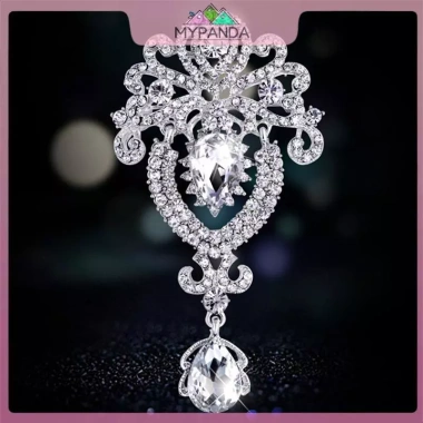 Trâm cài tóc cô dâu thổ cẩm MYPANDA - Đá pha lê kim cương giả lớn, chỉ 53.900₫ 7 Trâm cài tóc cô dâu thổ cẩm MYPANDA - Đá pha lê kim cương giả lớn, chỉ 53.900₫ 7