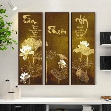 Tranh canvas hoa sen thư pháp Tâm Thiện An khổ dọc 30x90 cm - Giá ưu đãi 315.000₫