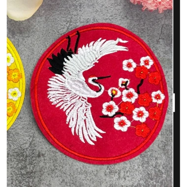 Tròn Cò Hoa Đào Thêu Nhiều Màu Gắn Áo Dài ủi Nhiệt May Khâu Giá 15.400₫ 4 Tròn Cò Hoa Đào Thêu Nhiều Màu Gắn Áo Dài ủi Nhiệt May Khâu Giá 15.400₫ 4