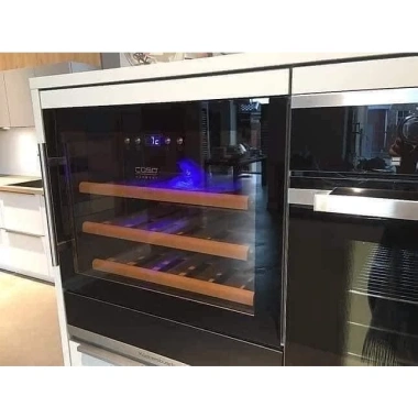 Tủ Bảo Quản Rượu Vang CASO WINEDELUXE E 29 chai, màn hình cảm ứng, nhập EU, BH 12 tháng - 32,857,000₫ 8 Tủ Bảo Quản Rượu Vang CASO WINEDELUXE E 29 chai, màn hình cảm ứng, nhập EU, BH 12 tháng - 32,857,000₫ 8