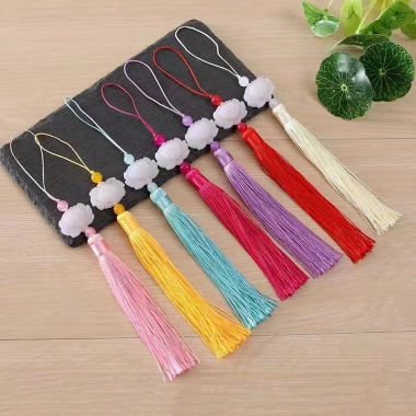 Tua rua ngọc bội hoa sen 22cm handmade - Đẹp đa màu, giá chỉ 20.000₫ 2 Tua rua ngọc bội hoa sen 22cm handmade - Đẹp đa màu, giá chỉ 20.000₫ 2