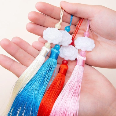 Tua rua ngọc bội hoa sen 22cm handmade - Đẹp đa màu, giá chỉ 20.000₫ 3 Tua rua ngọc bội hoa sen 22cm handmade - Đẹp đa màu, giá chỉ 20.000₫ 3