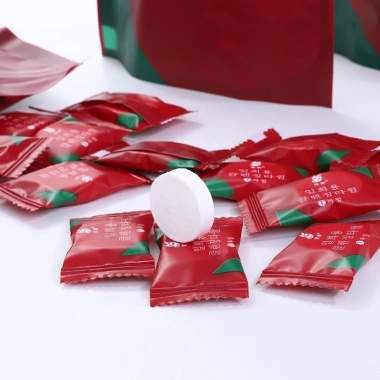 Túi 20 Khăn Mặt Giấy Nén Hàn Quốc Viên Kẹo, Khóa Zip Du Lịch (Gói Đỏ) 17.999 VND