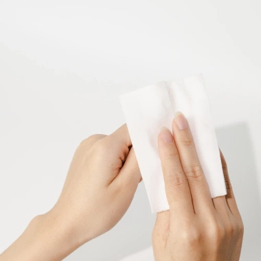 Túi 50 Gói Khăn Giấy Ướt EcoWipes Vệ Sinh Phụ Nữ Hương Daisy Thơm Mát - 108k