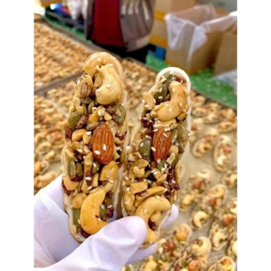 Túi 500gr Bánh thuyền siêu hạt mix hạt dinh dưỡng - Quà Tết sang trọng, giảm giá 18% chỉ 80.000₫ 5 Túi 500gr Bánh thuyền siêu hạt mix hạt dinh dưỡng - Quà Tết sang trọng, giảm giá 18% chỉ 80.000₫ 5