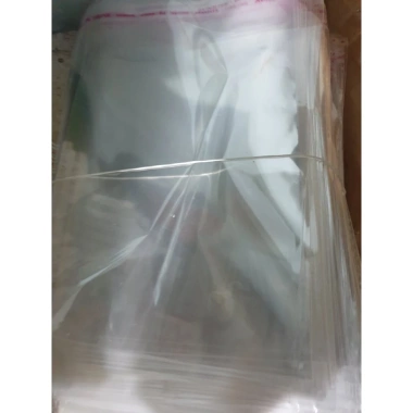 Túi bọc ni lông bóng kiếng 500g dán miệng, đựng quần áo, hàng, trang sức - 45.000đ 9 Túi bọc ni lông bóng kiếng 500g dán miệng, đựng quần áo, hàng, trang sức - 45.000đ 9