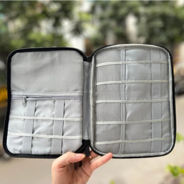 Túi chống sốc iPad, máy tính bảng, điện thoại - Chống nước, sạc cáp & tai nghe, giá 99.000₫
