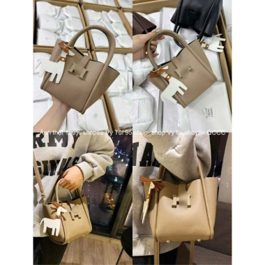 Túi chữ H kèm tag ngựa treo, ví nhỏ & dây đeo chéo - Giá chỉ 239.000đ, giảm 71.700đ 10 Túi chữ H kèm tag ngựa treo, ví nhỏ & dây đeo chéo - Giá chỉ 239.000đ, giảm 71.700đ 10