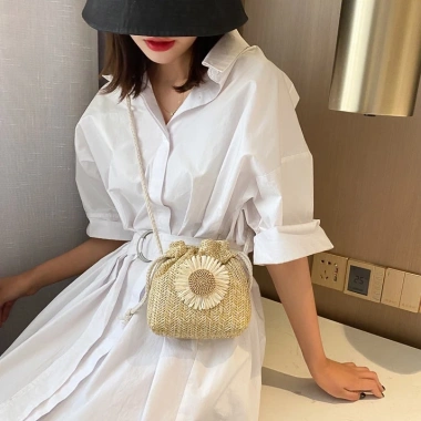 Túi Cói Đi Biển Vintage Đính Hoa Cúc - Cổ điển, Siêu nhẹ, Giá 72.321₫
