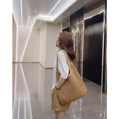 Túi cói Hobo cỡ lớn 2 dây đeo - Túi lang thang Bohemian, giảm còn 120.000 VND 7 Túi cói Hobo cỡ lớn 2 dây đeo - Túi lang thang Bohemian, giảm còn 120.000 VND 7