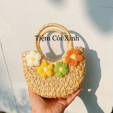 Túi Cói Nhỏ Mini 15cm Đính Hoa và Nơ Siêu Dễ Thương - Tiệm Cói Xinh Giá 65k