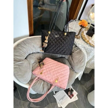 Túi công sở A4 dài 34cm kèm gấu xinh xắn, thời trang tiện lợi, giá chỉ 179.000₫ 9 Túi công sở A4 dài 34cm kèm gấu xinh xắn, thời trang tiện lợi, giá chỉ 179.000₫ 9