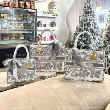 Túi công sở tote thổ cẩm 3 size 26-35-41, vừa A4, thời trang tiện dụng 99.000 VND