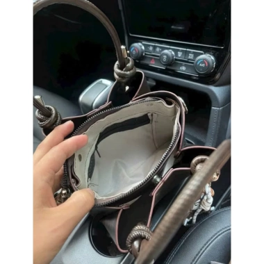 Túi công sở treo cún nâu dây xoăn 3 màu - Giá ưu đãi 150.000, chất liệu bền, thiết kế thời trang 7