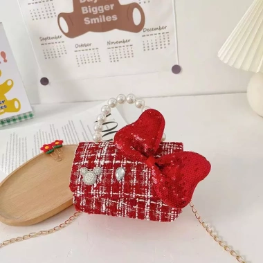 Túi Dạ Đỏ Sang Chảnh Quai Ngọc Đeo Chéo Nhiều Họa Tiết Cho Bé Gái - Giá 95.000đ 10