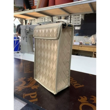 Túi da đựng sạc chống sốc xe máy điện - Bảo vệ an toàn, giá ưu đãi 99.000 VND 3 Túi da đựng sạc chống sốc xe máy điện - Bảo vệ an toàn, giá ưu đãi 99.000 VND 3