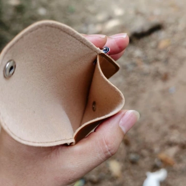 Túi da PU màu da bò đựng tai nghe và cáp dữ liệu - Giá chỉ 29.000đ, giảm tới 36.540đ