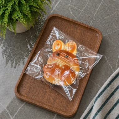 Túi Dán Keo 1kg Đựng Bánh Size 16x24 - 17x24 Chất Bóng Kính Giá 112k - Gold Pack VN 6 Túi Dán Keo 1kg Đựng Bánh Size 16x24 - 17x24 Chất Bóng Kính Giá 112k - Gold Pack VN 6